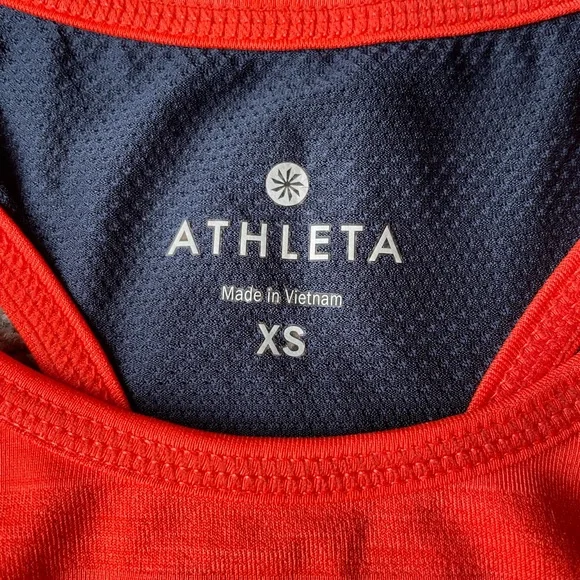 Athleta Spiral Spinner Tank Size XS Workout Top 🏋️‍♀️ - Picture 3 of 9